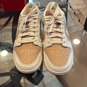 Women’s Nike dunk low next nature size 8.5